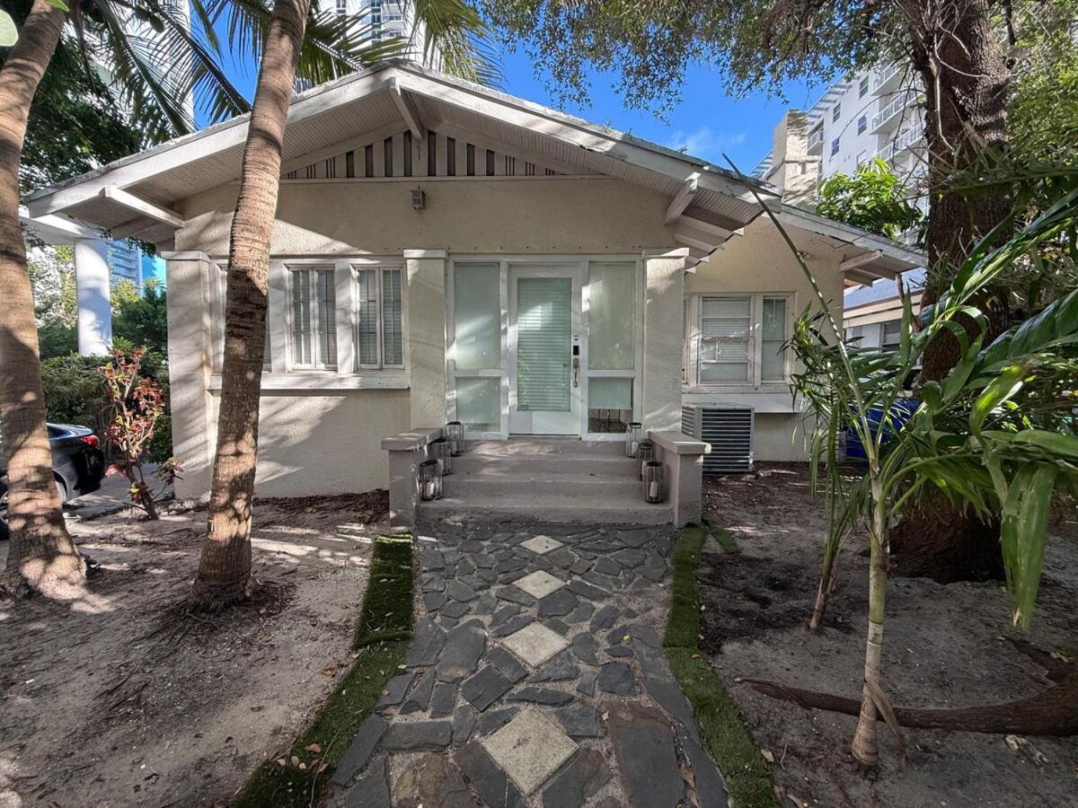 Villa Bayhome Edgewater